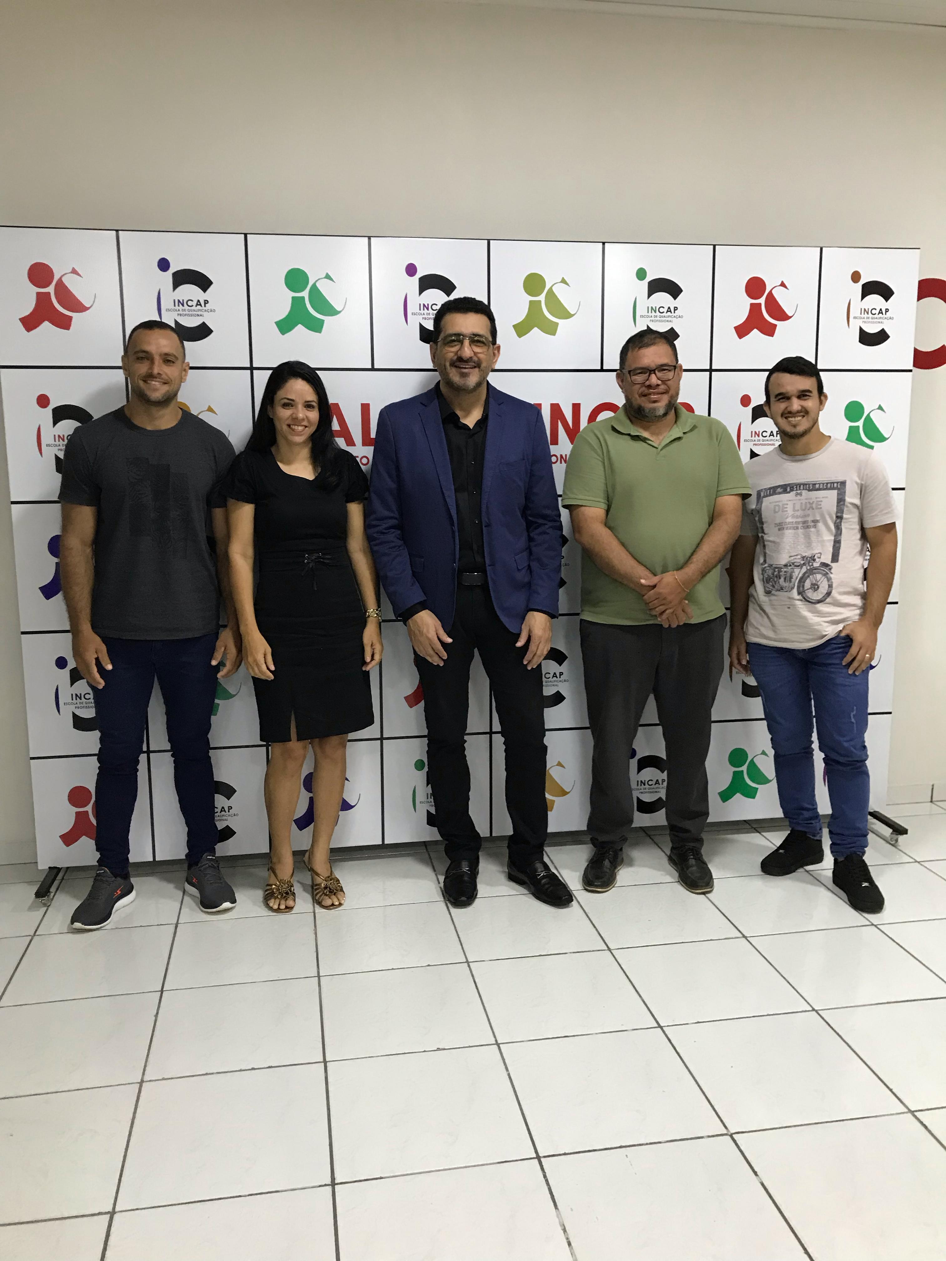 A Revolução na Elaboração de Documentos Licitatórios com o Treinamento de ChatGPT